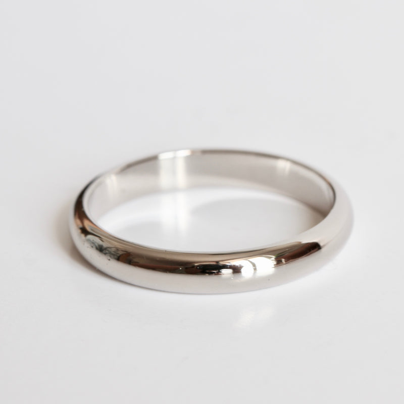WEDDING BAND 2.5 MM MEN HALF RING 18 CT GOLD