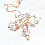Sautoir en or rose avec améthystes lilas, création Alice Magnin Atelier