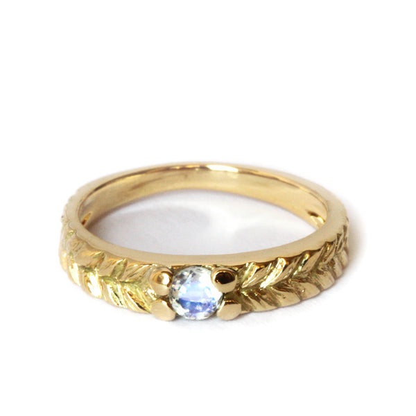 JOSÉPHINE SOLITAIRE RING IN STONE AND 18 CT GOLD
